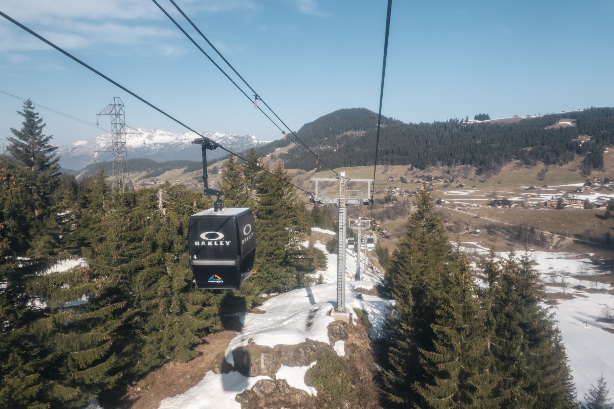 Kabinenbahn Le Fernuy-La Balme, März 2022
