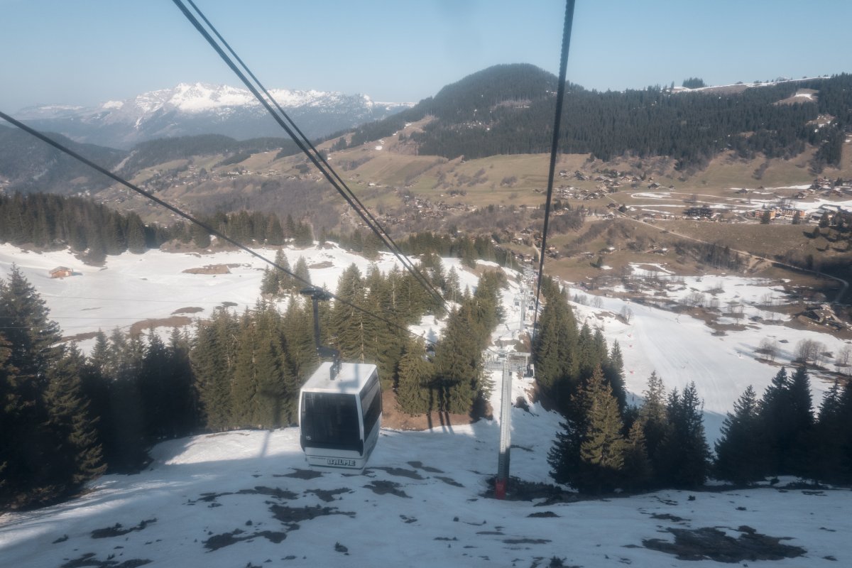 Kabinenbahn Le Fernuy-La Balme, März 2022