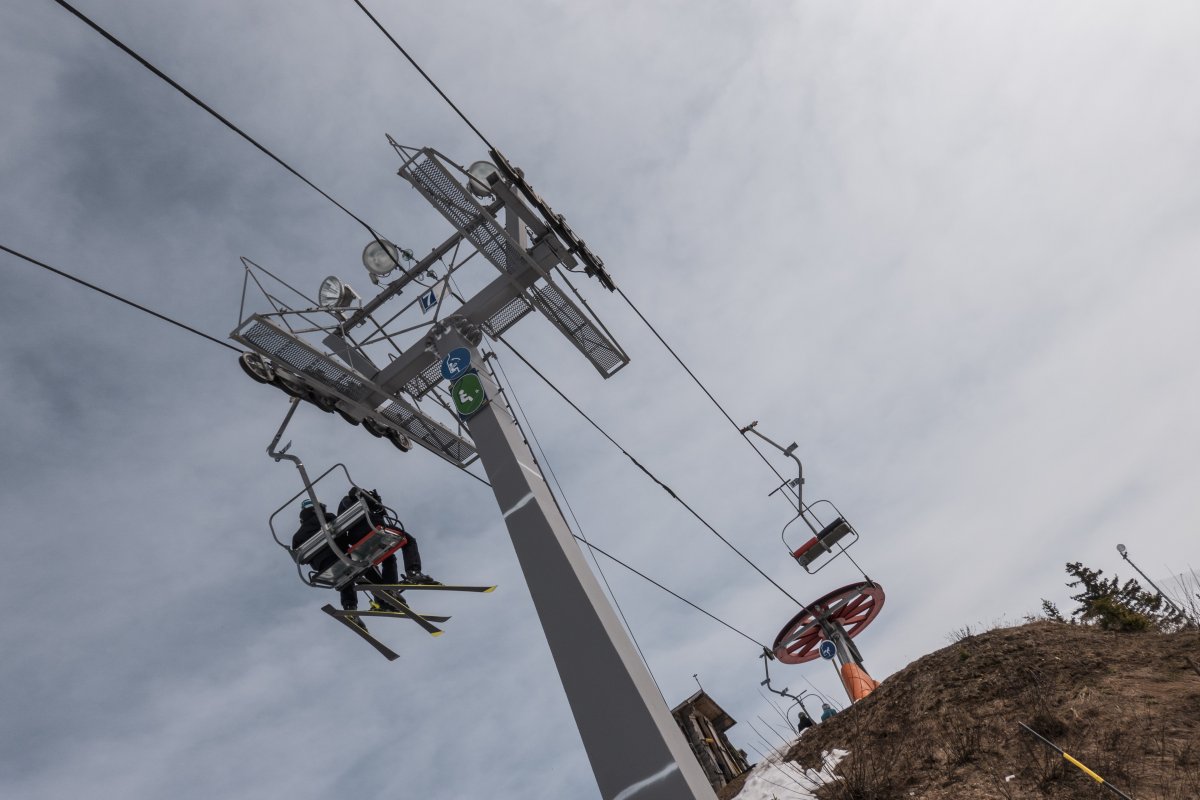 Bergstation der Sesselbahn Crête Blanche, März 2022