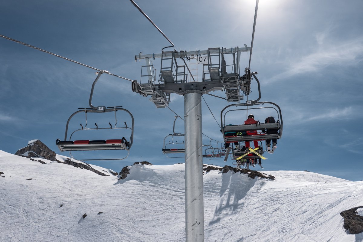 Sesselbahn Chalet de Bellecôte, April 2024