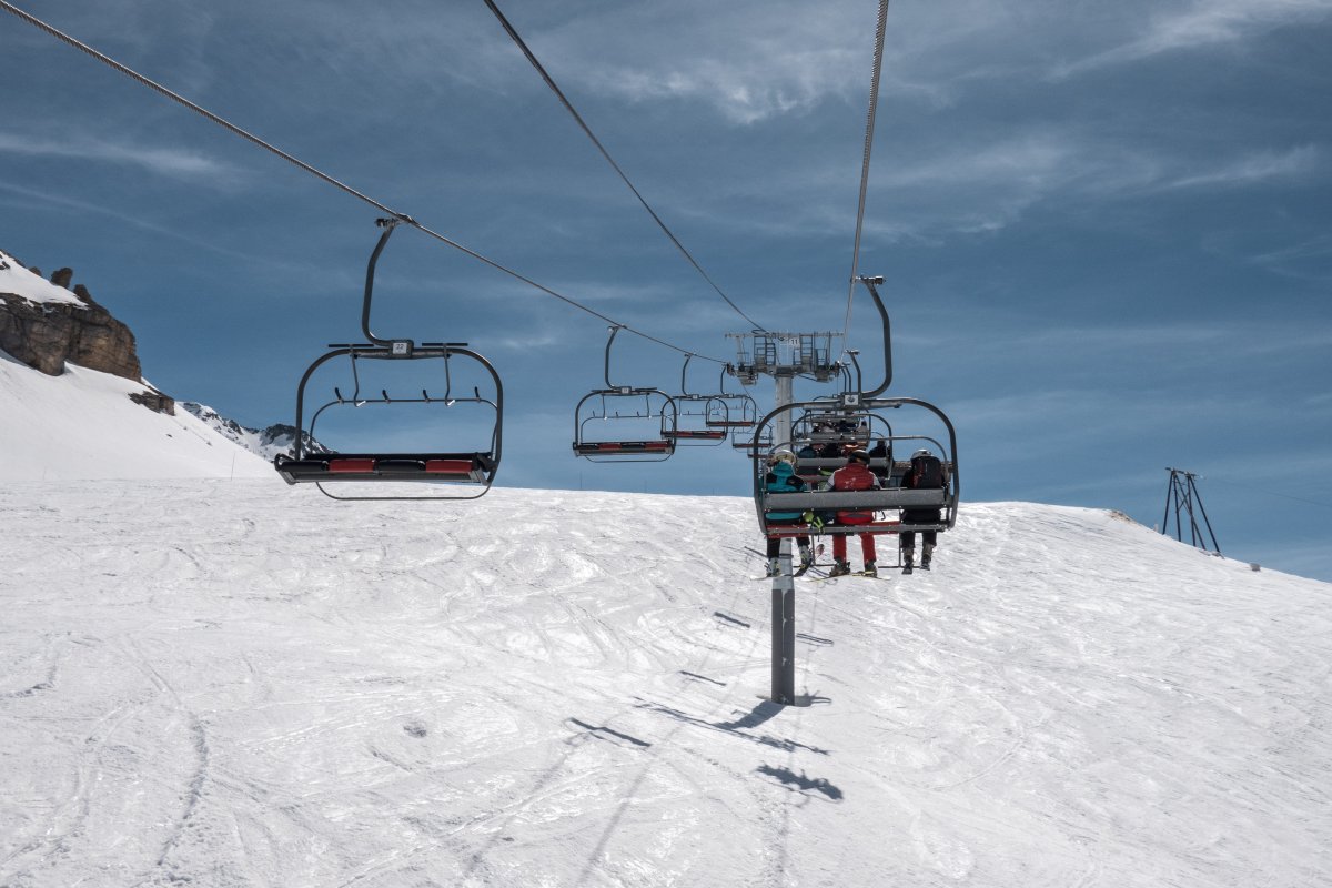 Sesselbahn Chalet de Bellecôte, April 2024