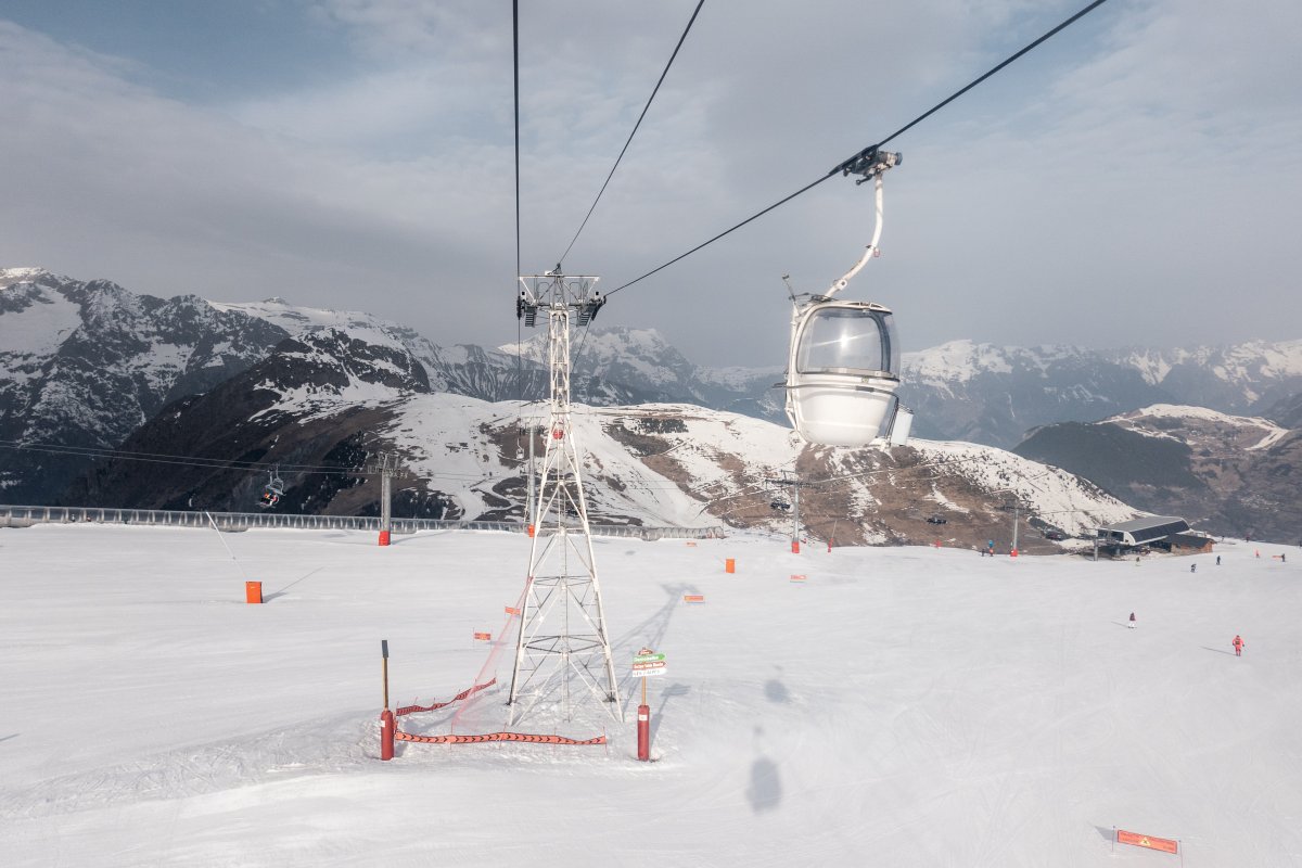 Kabinenbahn Œufs Blancs mit Sesselbahn