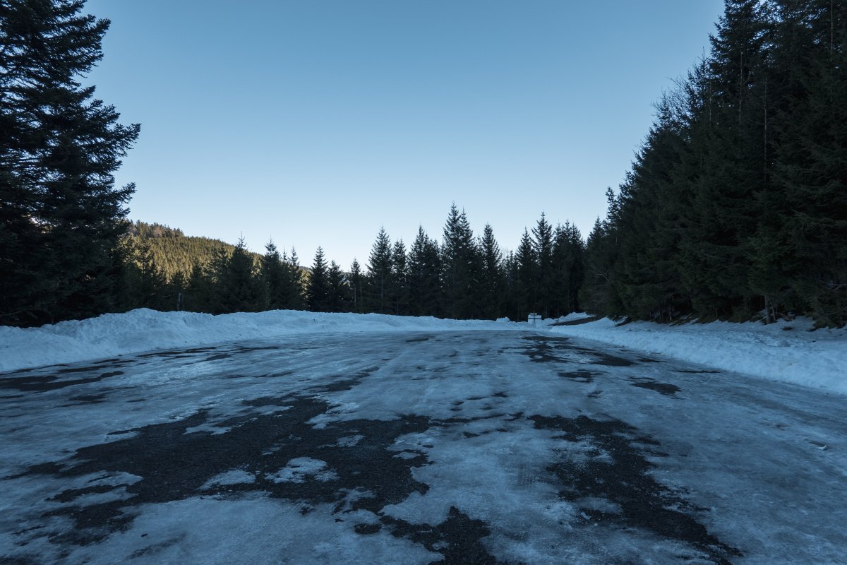 Parkplatz Skigebiet Le Tanet, Dezember 2021