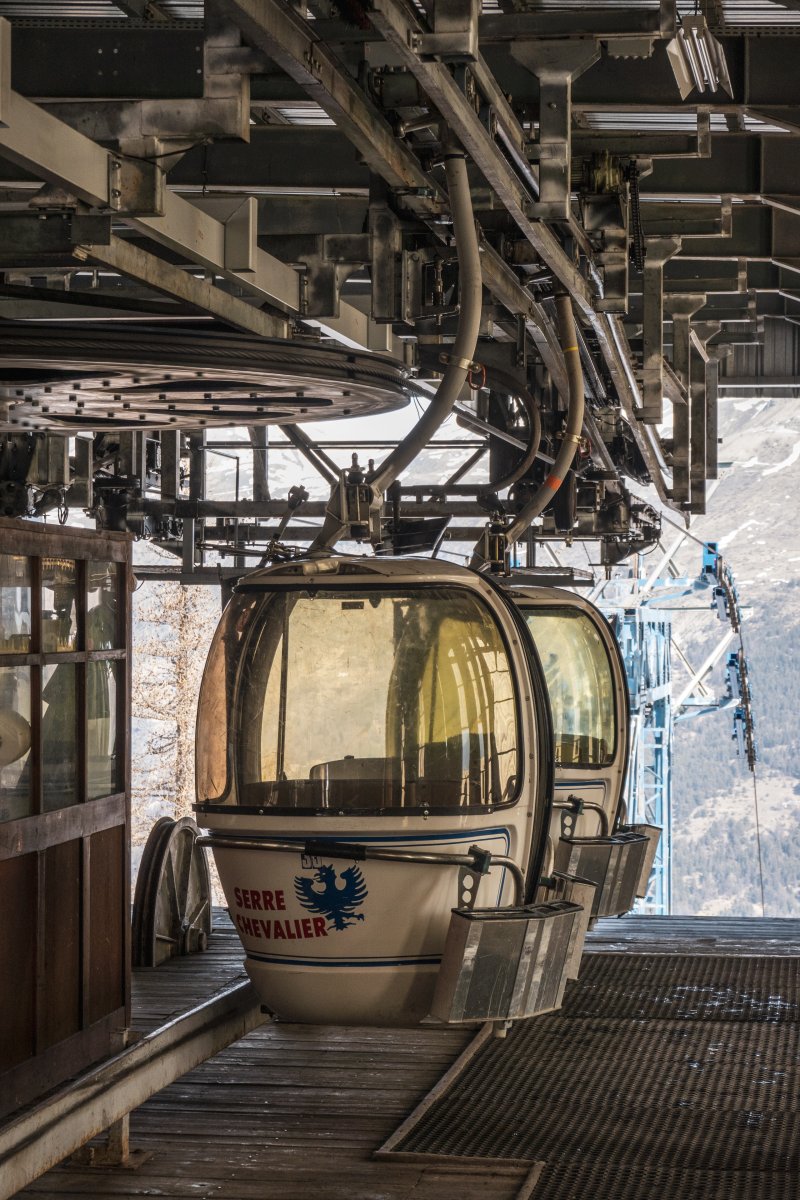 Bergstation der Kabinenbahn Aravet