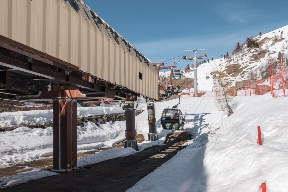 Talstation der Kabinenbahn Le Tour-Charamillon, März 2022