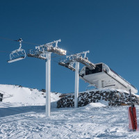 Bergstation der Sesselbahn Portette, Februar 2025