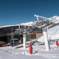 Talstation der Kabinenbahn Moraine, Februar 2025