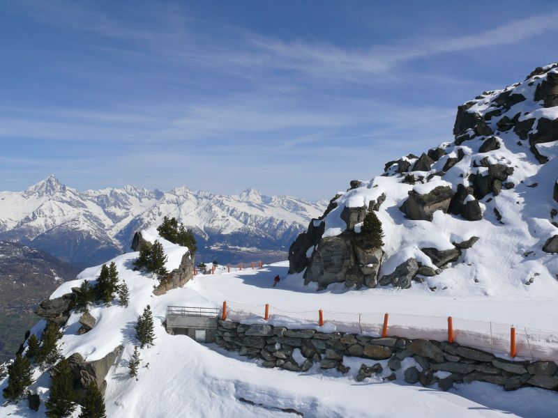 Skipiste am Seetalhorn Richtung Stafel / Hannigalp, April 2009