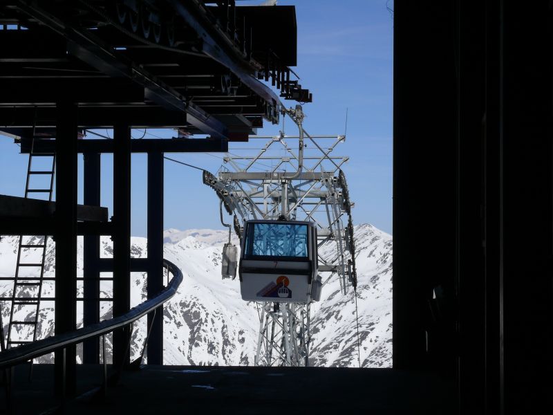 Kabinenbahn Grächen-Seetalhorn, April 2009