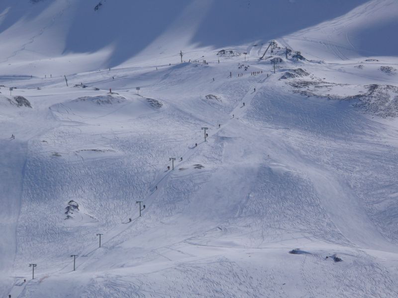 Zoom vom Roc d'Orzival zum Becs-de-Bossons, März 2008