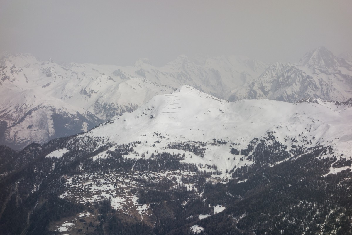 Blick vom Roc d'Orzival ins Skigebiet von Chandolin, April 2018