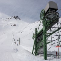 Talstation des Schlepplifts Lona 2, April 2018