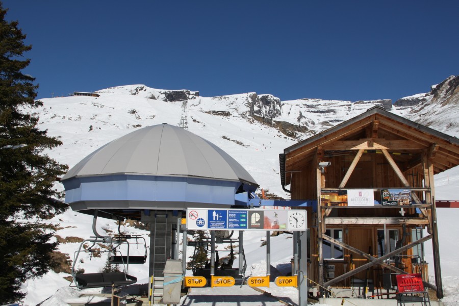Sesselbahn Unterläger-Schreckfeld, eine der ersten MCS-Bahnen von Garaventa, März 2011