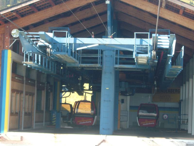 Bergstation der Kabinenbahn Zweisimmen-Eggweid, Juli 2006