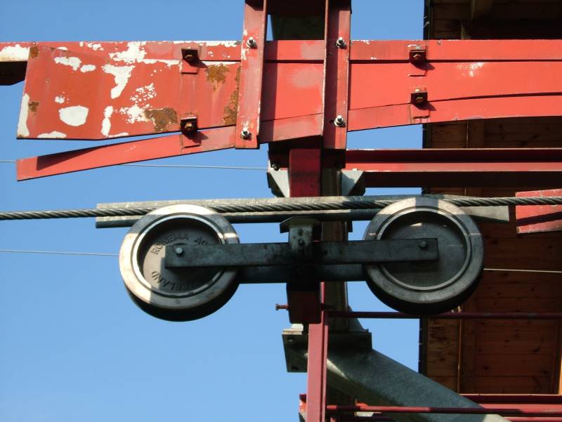 Talstation der Kabinenbahn Gstaad-Wispile, Juli 2006