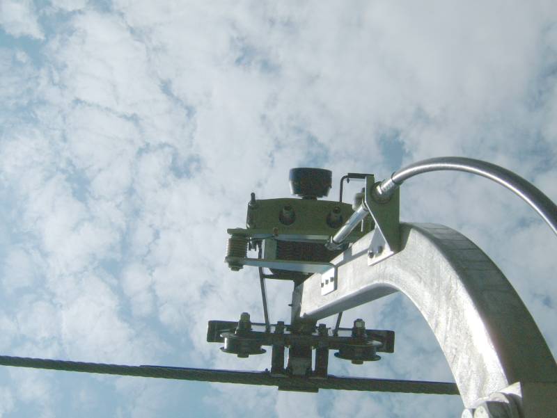 Klemme an der Kabinenbahn Gstaad-Wispile, Juli 2006