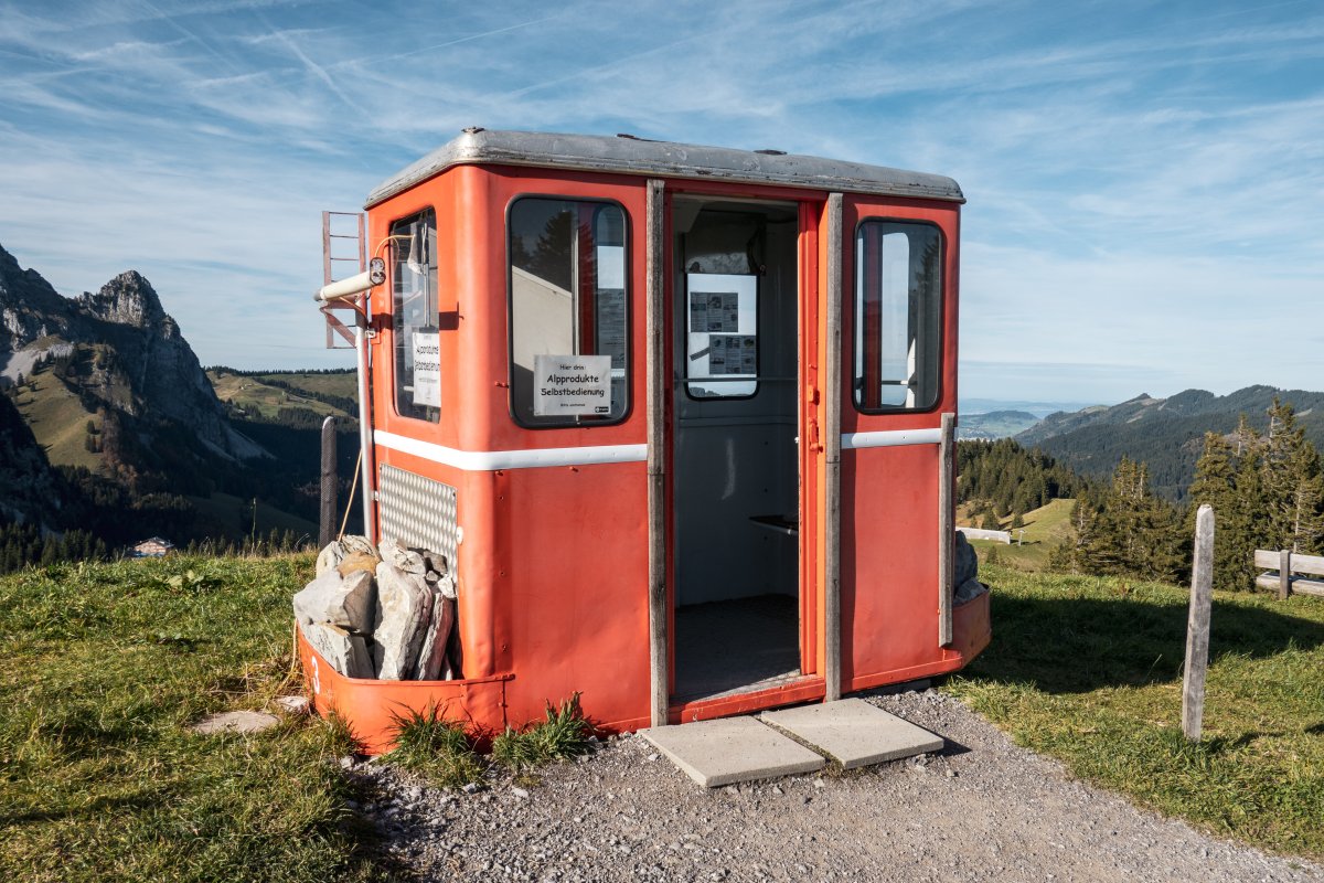 Alte Kabine der Pendelbahn Rotenflue