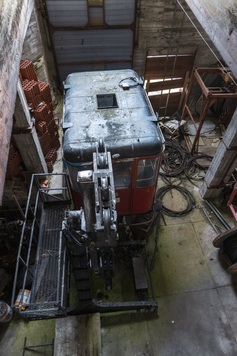 Kabine und Laufwerk der Pendelbahn zur Punta Indren in Alagna