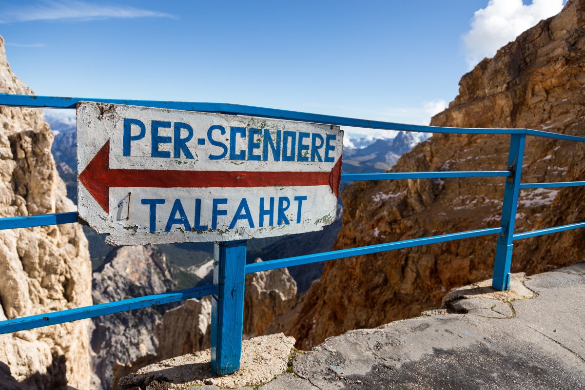 Schild an der Kabinenbahn zur Forcella Staunies