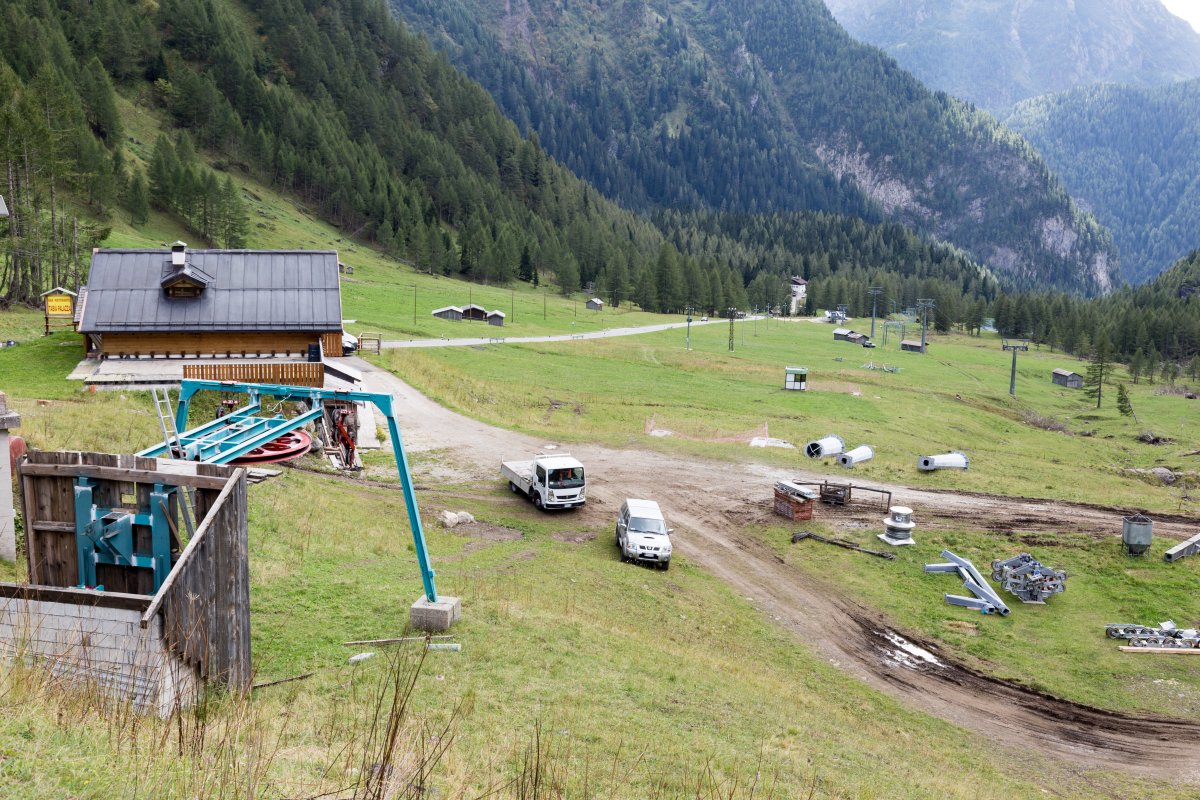 Bauarbeiten im Skigebiet Malga Ciapela