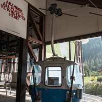 Kabine des Vorgängers der Kabinenbahn Peio-Tarlenta, September 2023