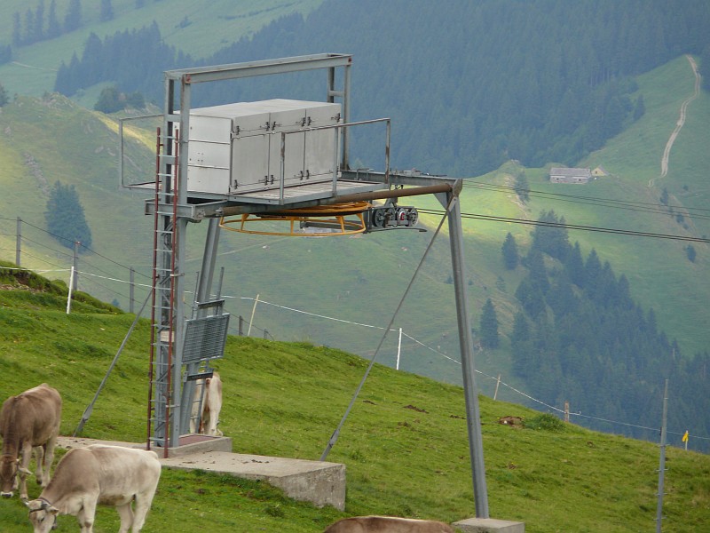 Bergstation dieses Garaventa-Schleppliftes, Juli 2008