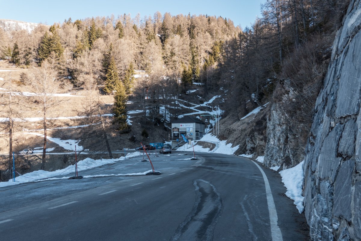 Strasse zur Sesselbahn Üflänge