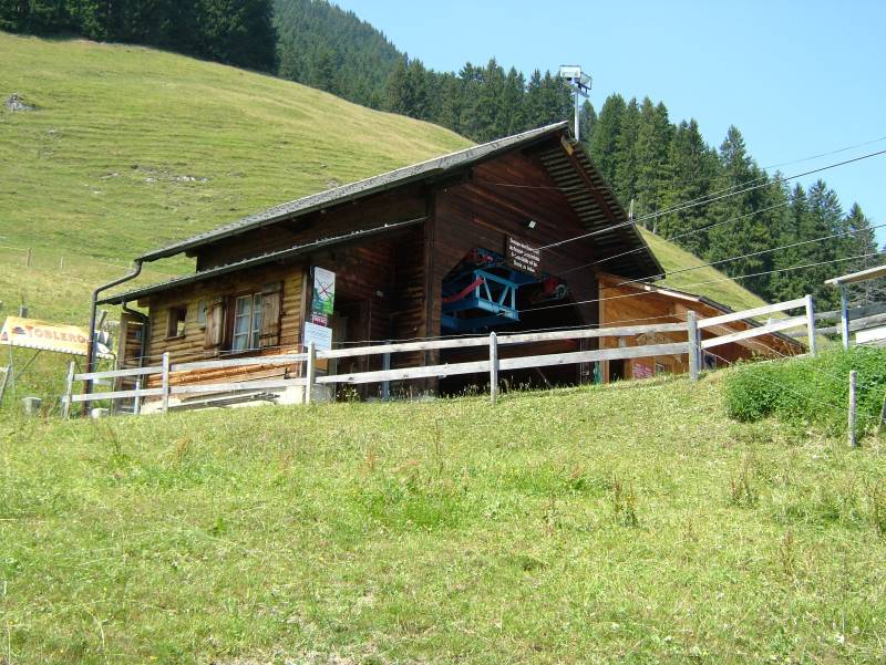 Bergstation der Sesselbahn Kiental-Ramslauen, Juli 2006