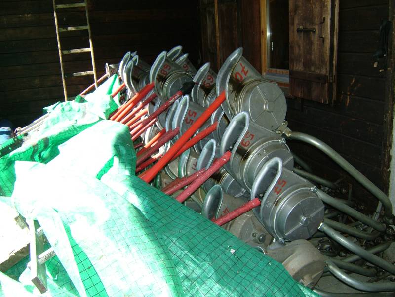 Gehänge des Schlepplifts Les Mollards, Juli 2006