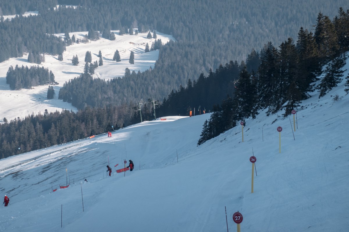 Abfahrt an der Sesselbahn Les Dappes-La Dôle, Februar 2023