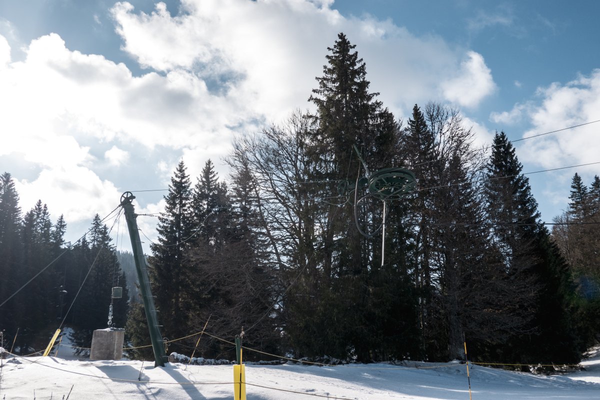 Bergstation des Schlepplifts Les Neiges, Februar 2023