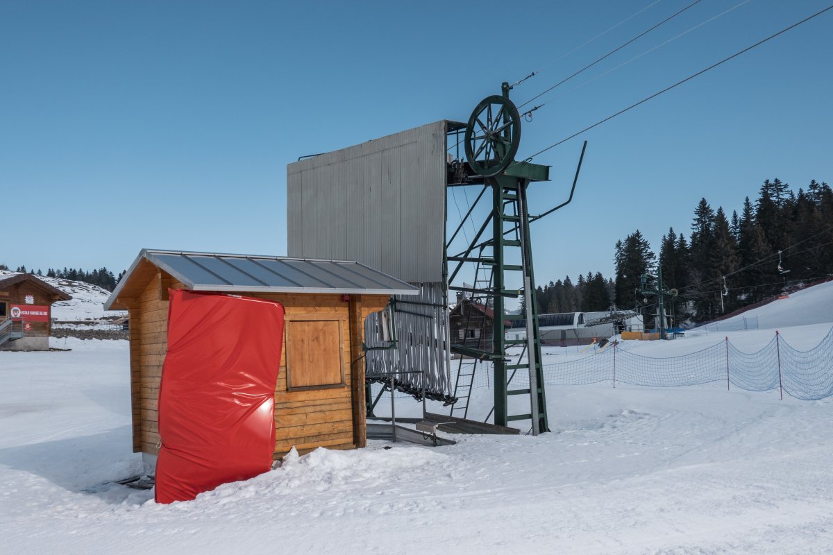Talstation des Schlepplifts Les Léseneys, Februar 2023