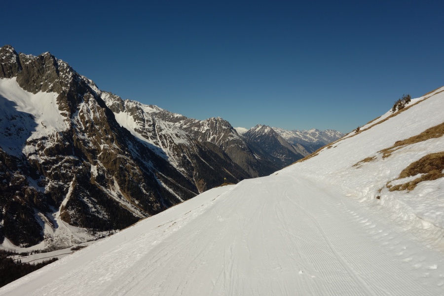 Abfahrt am Schlepplift Les Arpalles, März 2014