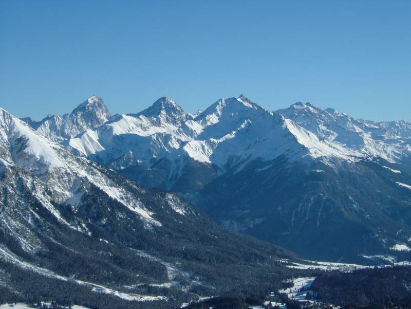 Piz Ela, Tinzenhorn und Piz Mitgel, Februar 2005