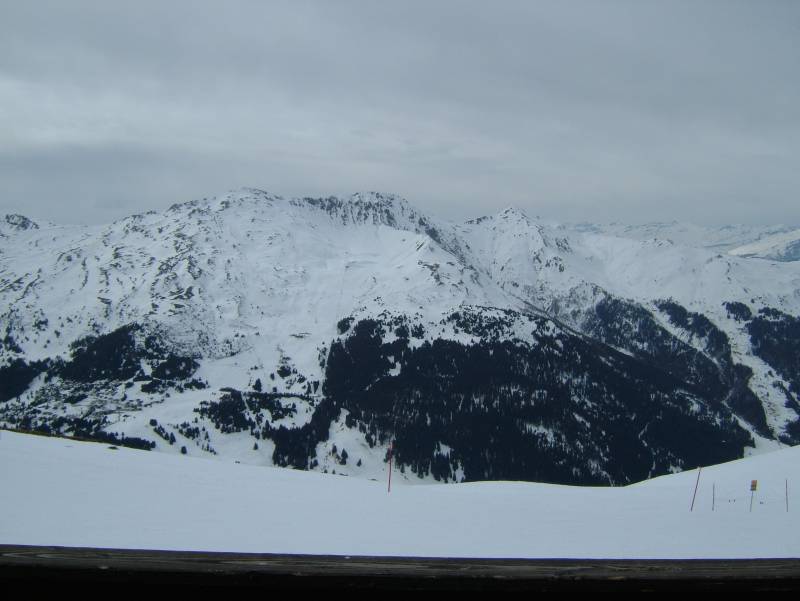 Blick auf die Westseite der Lenzerheide, März 2005