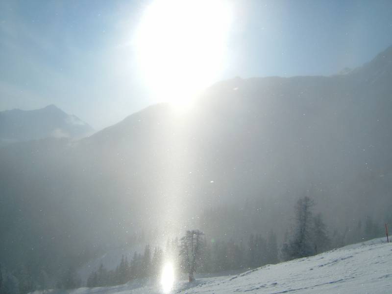 Polarschneereflexion des Sonnenlichts, Dezember 2005