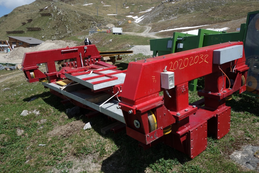 Antriebsschlitten der Sesselbahn Motta-Schwarzhorn, Juni 2013