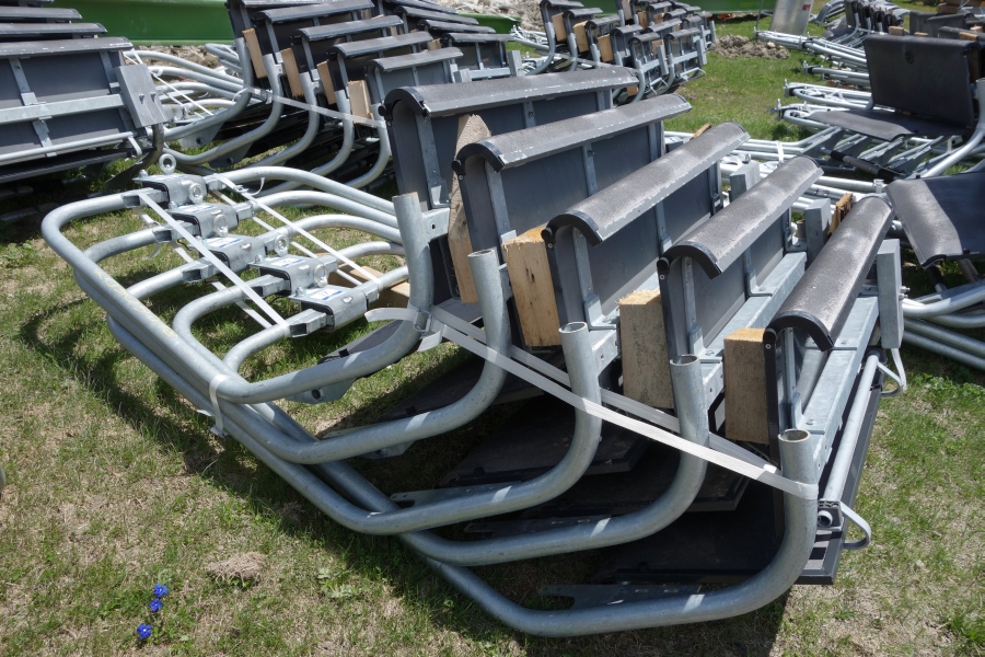 Sessel der Sesselbahn Motta-Schwarzhorn, Juni 2013