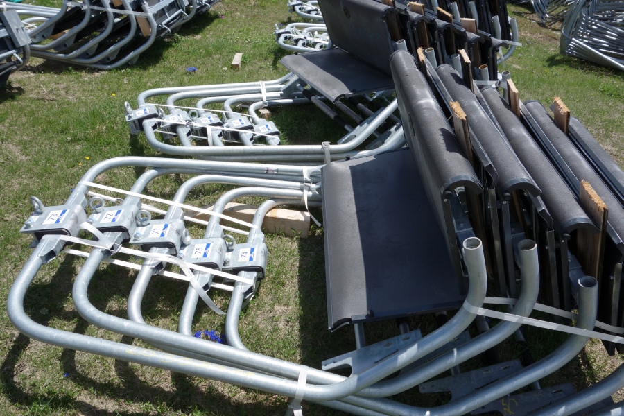 Sessel der Sesselbahn Motta-Schwarzhorn, Juni 2013