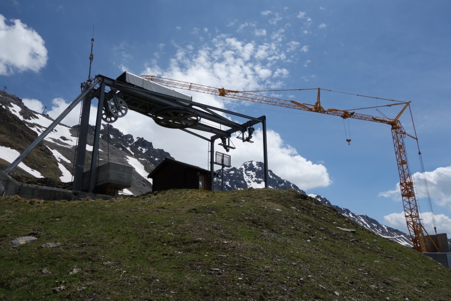 Bergstation des Schlepplifts Weisshorn 2, Juni 2013