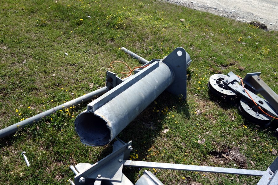 Zerlegte Stütze 4 des Schlepplifts Weisshorn 2, Juli 2013