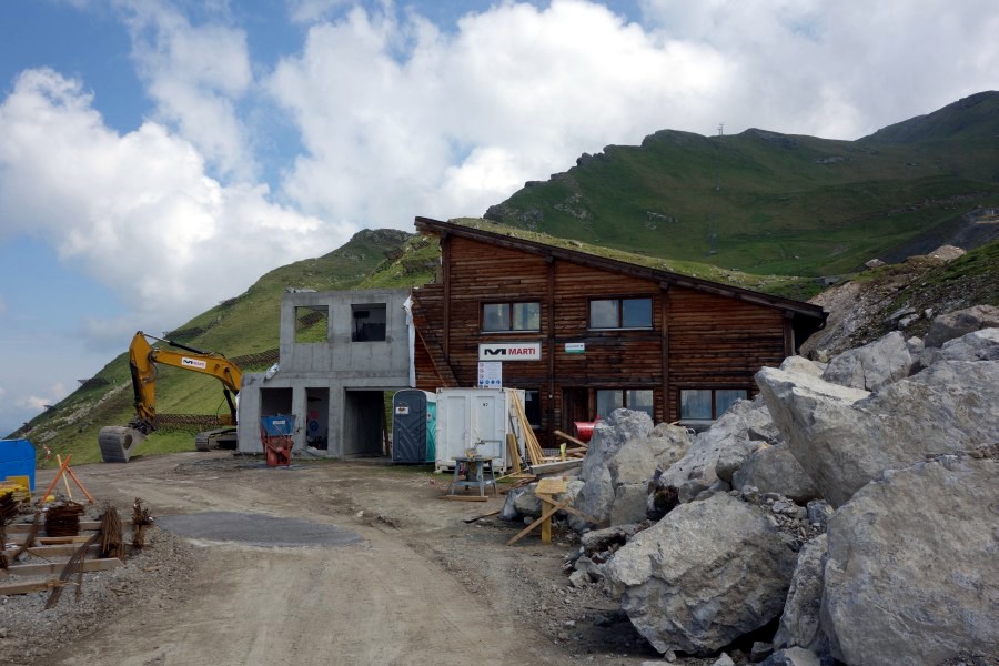 Talstation der Sesselbahn Motta-Schwarzhorn, die inzwischen fast vollständig abgetragen ist, Juli 2013