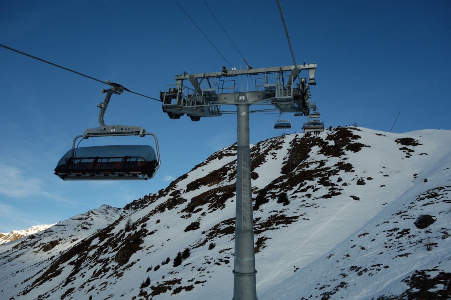 Wechsellaststütze der Sesselbahn Heimberg-Motta, Dezember 2013