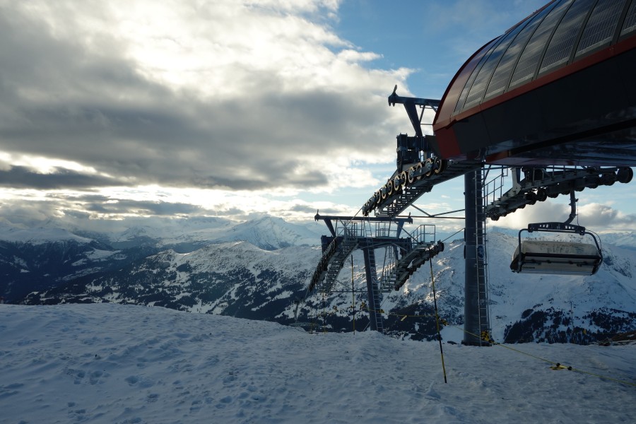 Bergstation der Sesselbahn Motta-Urdenfürggli, Dezember 2013