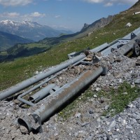 Bereits abgebaute Stütze Nr. 5 des Schlepplifts Weisshorn 2, Juni 2013