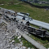 Abgebaute Stütze des Schlepplifts Weisshorn 2, Juni 2013