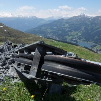 Abgebaute Stütze des Schlepplifts Weisshorn 2, Juni 2013