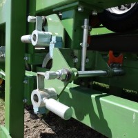 Kuppelstelle der Sesselbahn Motta-Schwarzhorn, Juni 2013