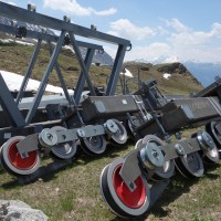 Rollenbatterien von Stütze Nr. 1 der Sesselbahn Motta-Schwarzhorn, Juni 2013