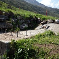 Fundamente der Talstation des Schlepplifts Weisshorn 2, Juli 2013